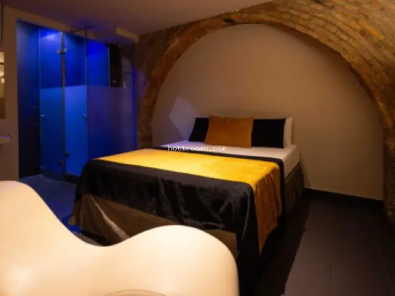 Habitación Lujuria en Luxor Barcelona Love Hotel