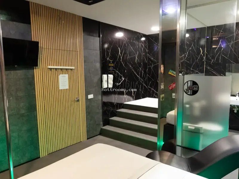 Habitación Route 66 con Jacuzzi privado en Rooms Madrid Ventas