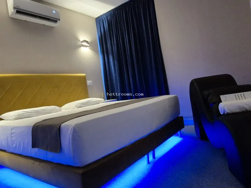 Habitación Benidorm en Rooms Luxury Madrid