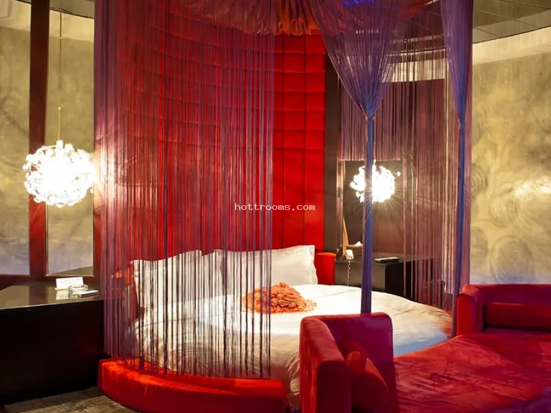 Habitación Red Room con Jacuzzi privado en LuxLove