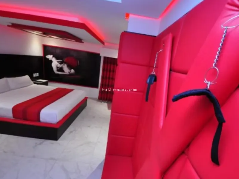 Habitación 50 sombras con Jacuzzi privado en LuxLove