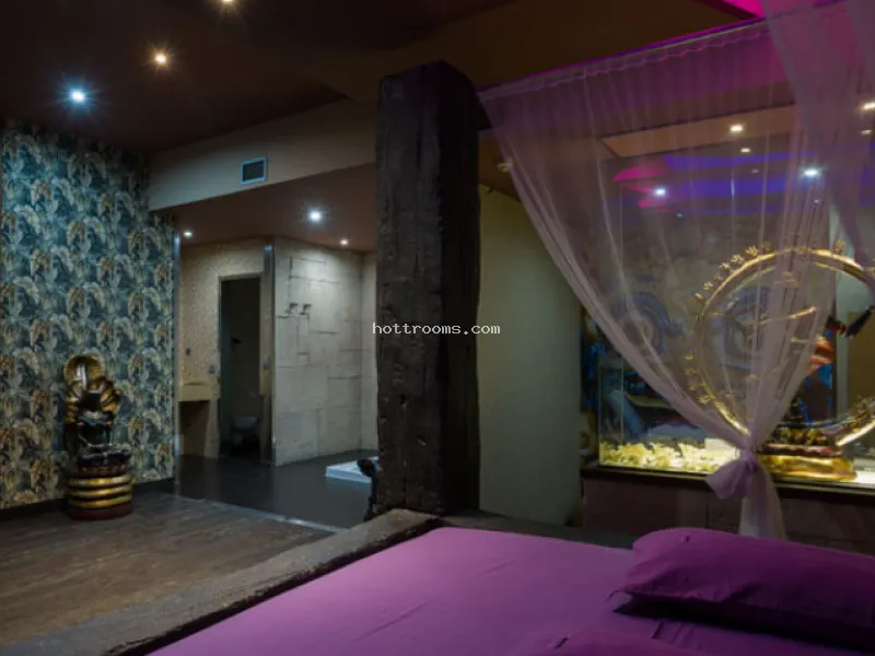 Junior Suite Balinesa con Jacuzzi privado en Motel Venus Madrid Sur