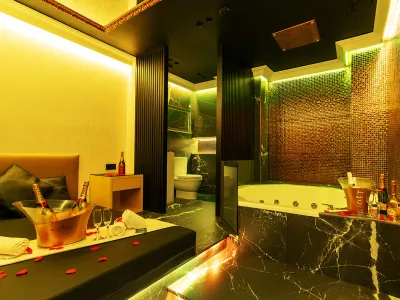 Habitación Gold  con Jacuzzi privado en Roomy Barcelona