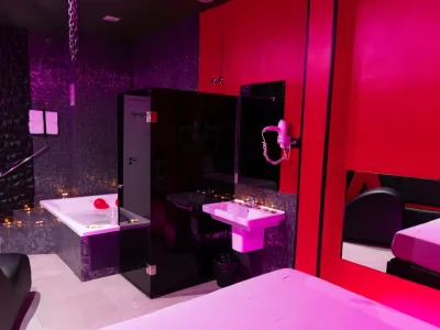 Habitación Grey en Rooms Madrid Bernabeu 