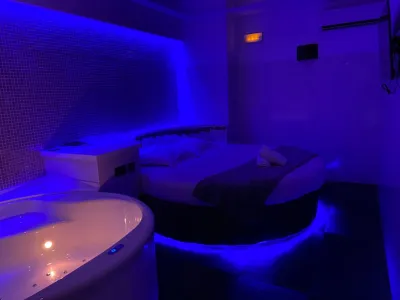 Classic Jacuzzi Madrid con Jacuzzi privado en Luxtal Cuzco 
