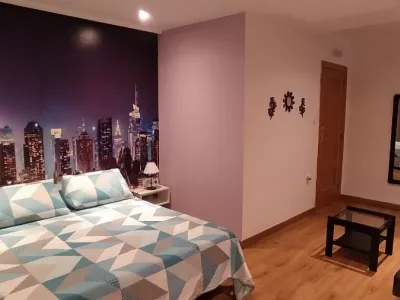 Habitación con bañera en Hostal HappyStay